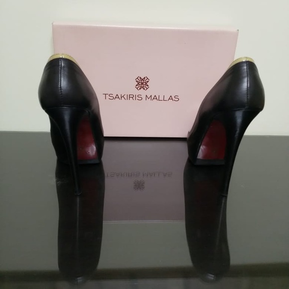 Shoes - Picture 4 of 5